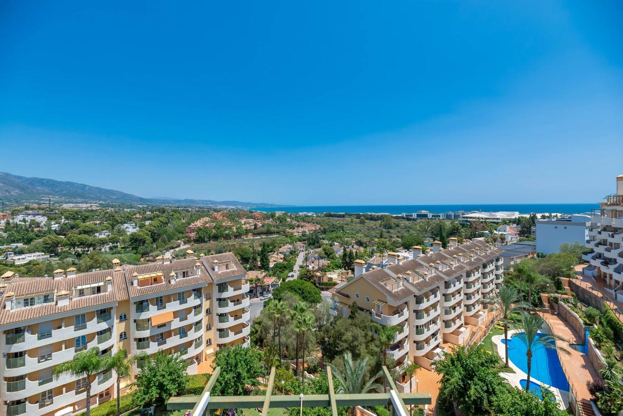 Elegant 2 Bdrm Penthouse With Bbq And Pools Apartment มาร์เบยา ภายนอก รูปภาพ
