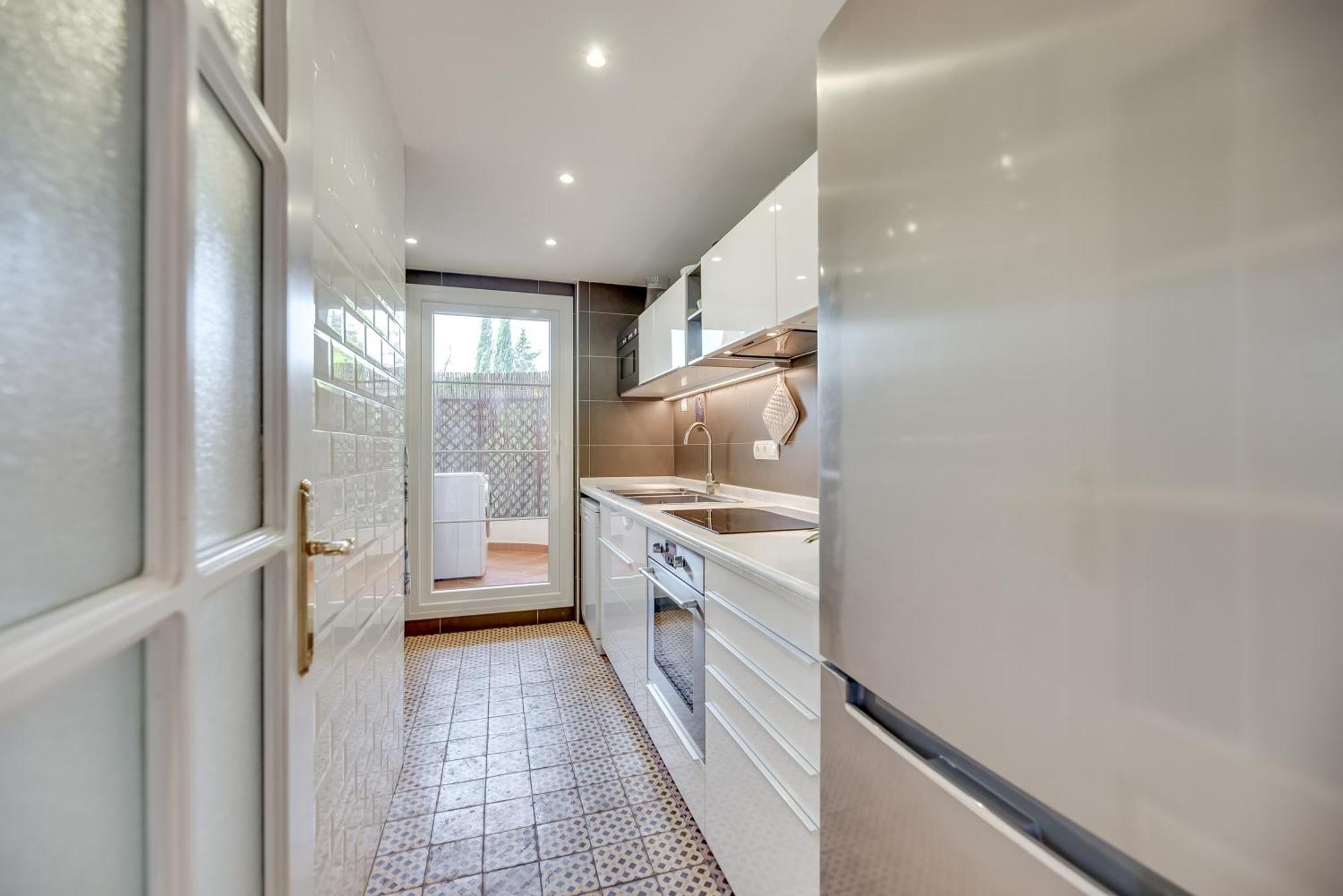 Elegant 2 Bdrm Penthouse With Bbq And Pools Apartment มาร์เบยา ภายนอก รูปภาพ