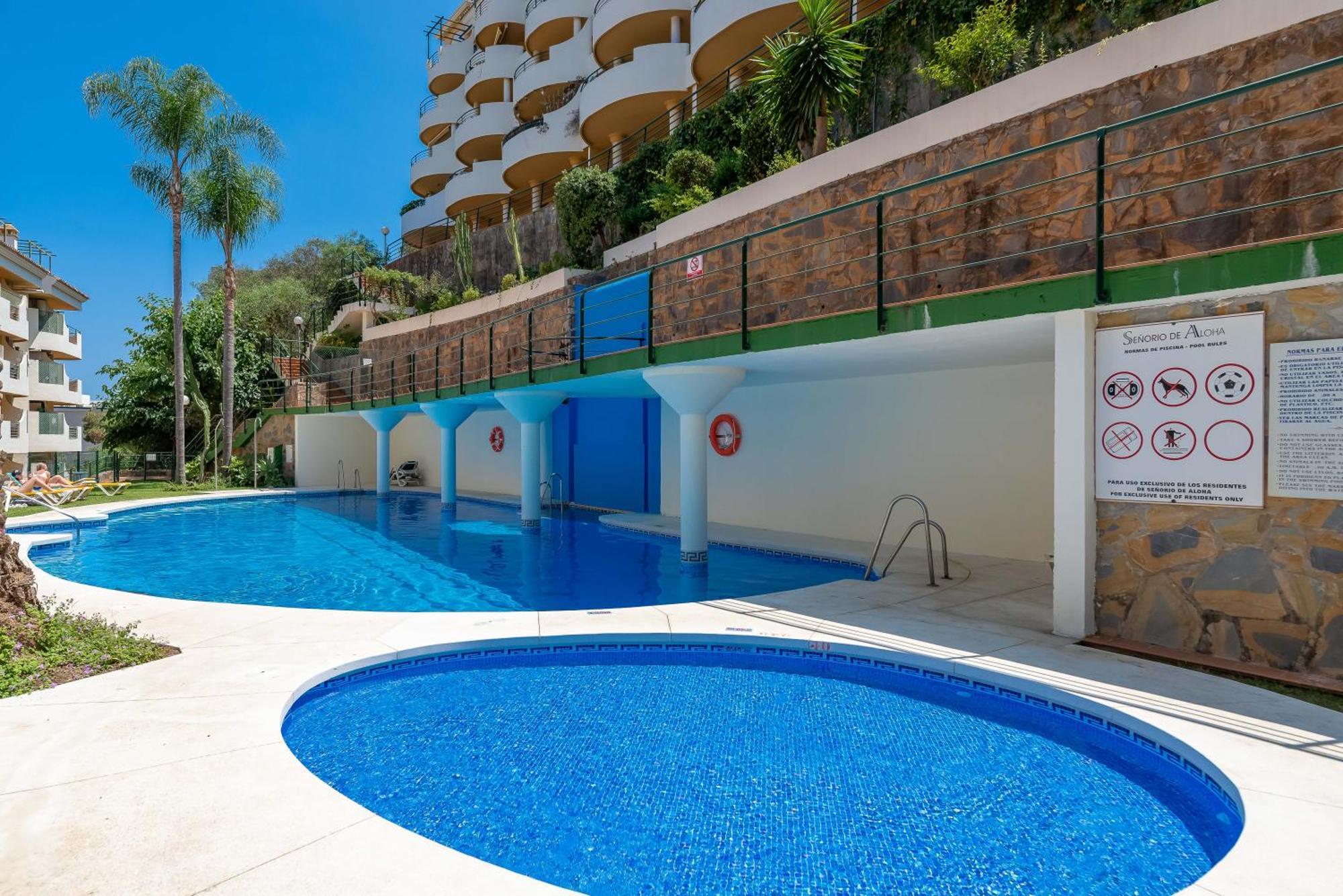 Elegant 2 Bdrm Penthouse With Bbq And Pools Apartment มาร์เบยา ภายนอก รูปภาพ